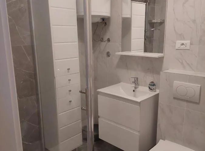 Duje Apartment *
